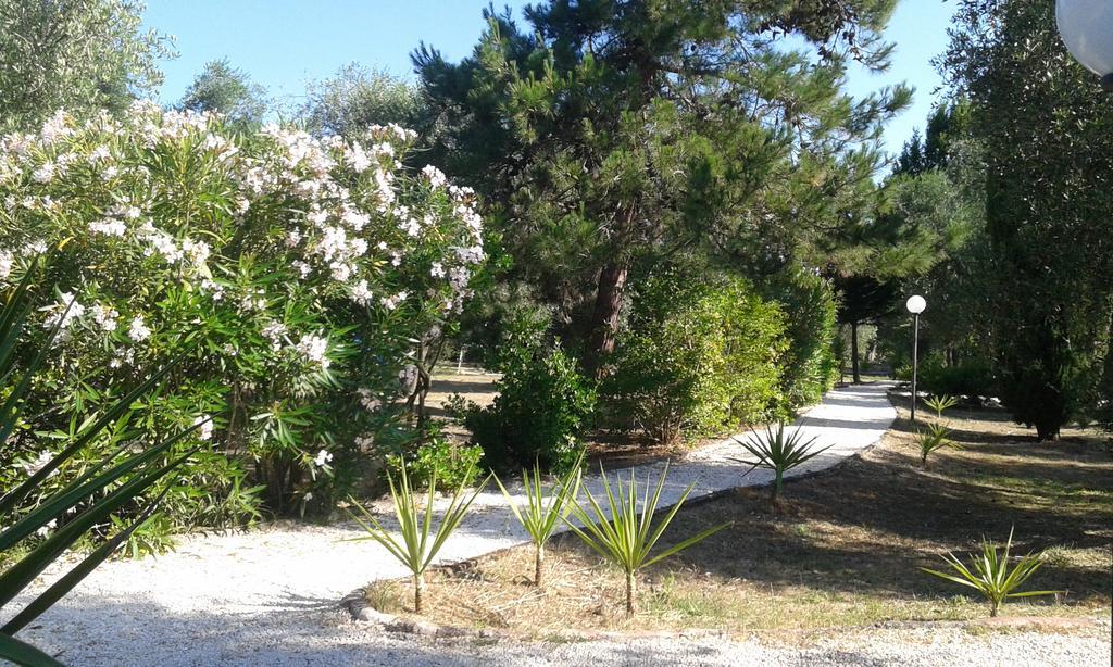 Casa Masseria Le Ville Пескичи Экстерьер фото